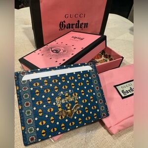 GG Gucci Garden Card Case Rare find